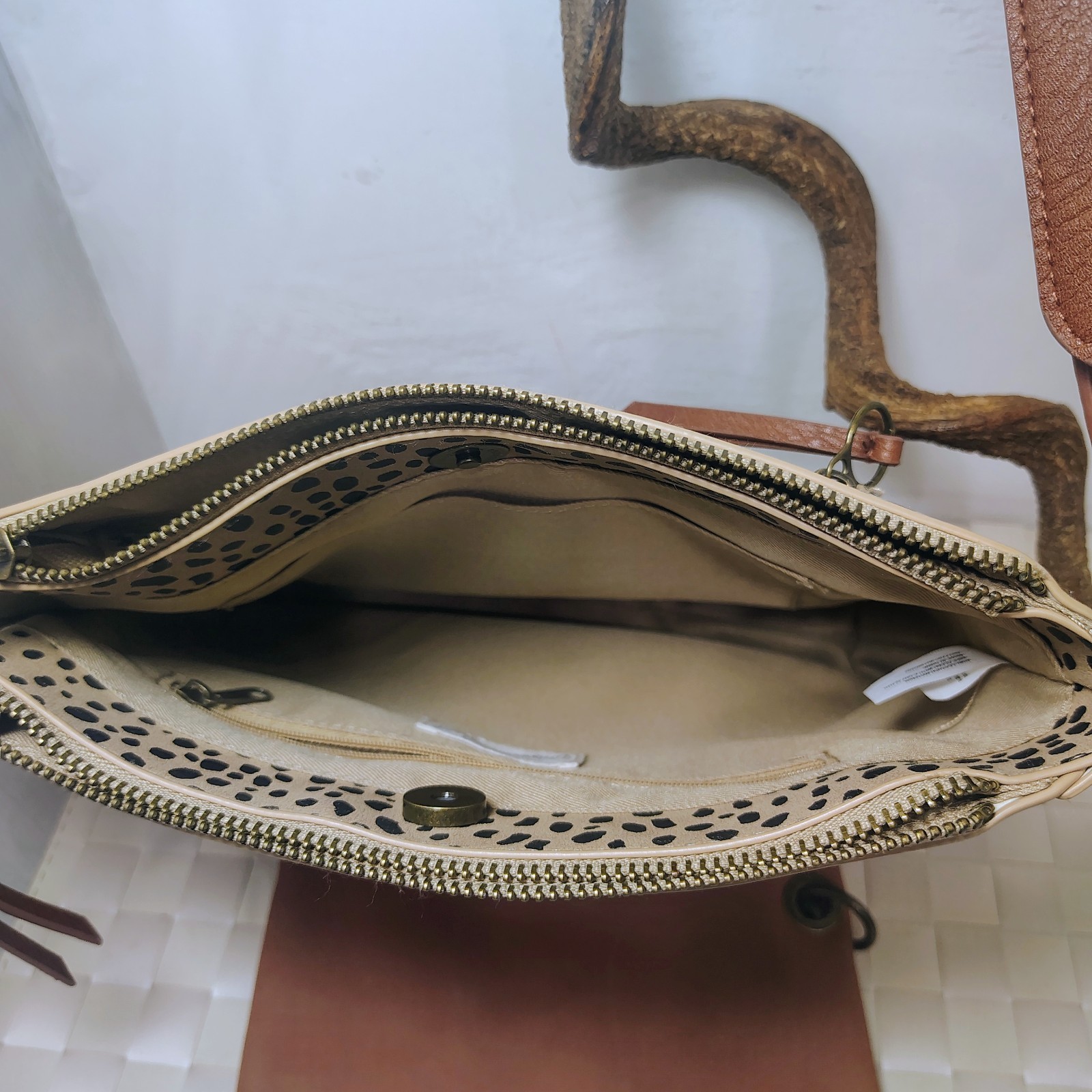 Universal Thread Hand Painted Crossbody Cheetah B… - image 11