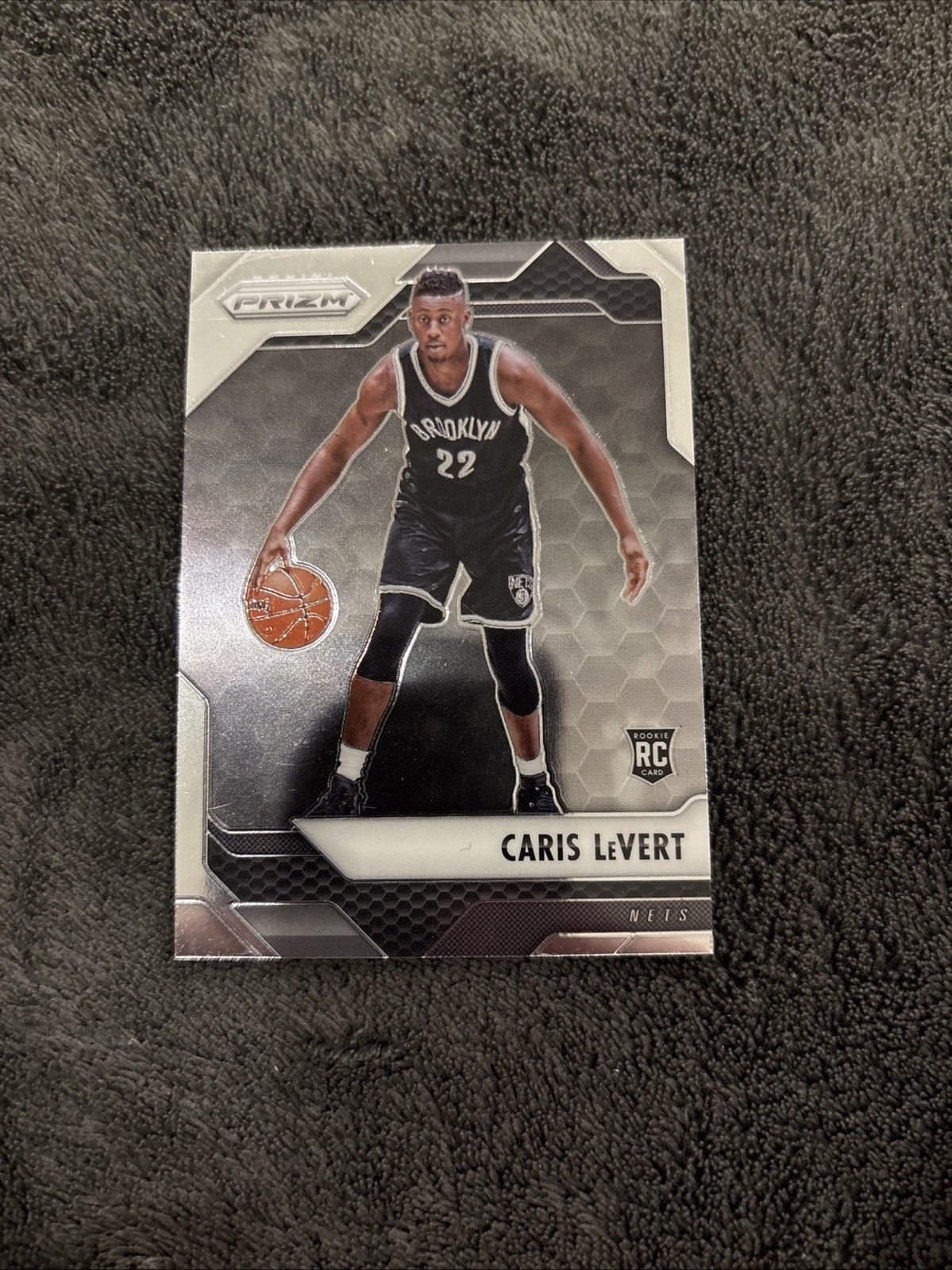 2016-17 Panini Prizm - Caris LeVert #165 (RC)