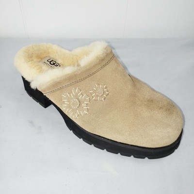 cloggs uggs
