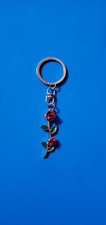 BEAUTIFUL TWO RED ROSES W/ GREEN LEAVES KEYCHAIN