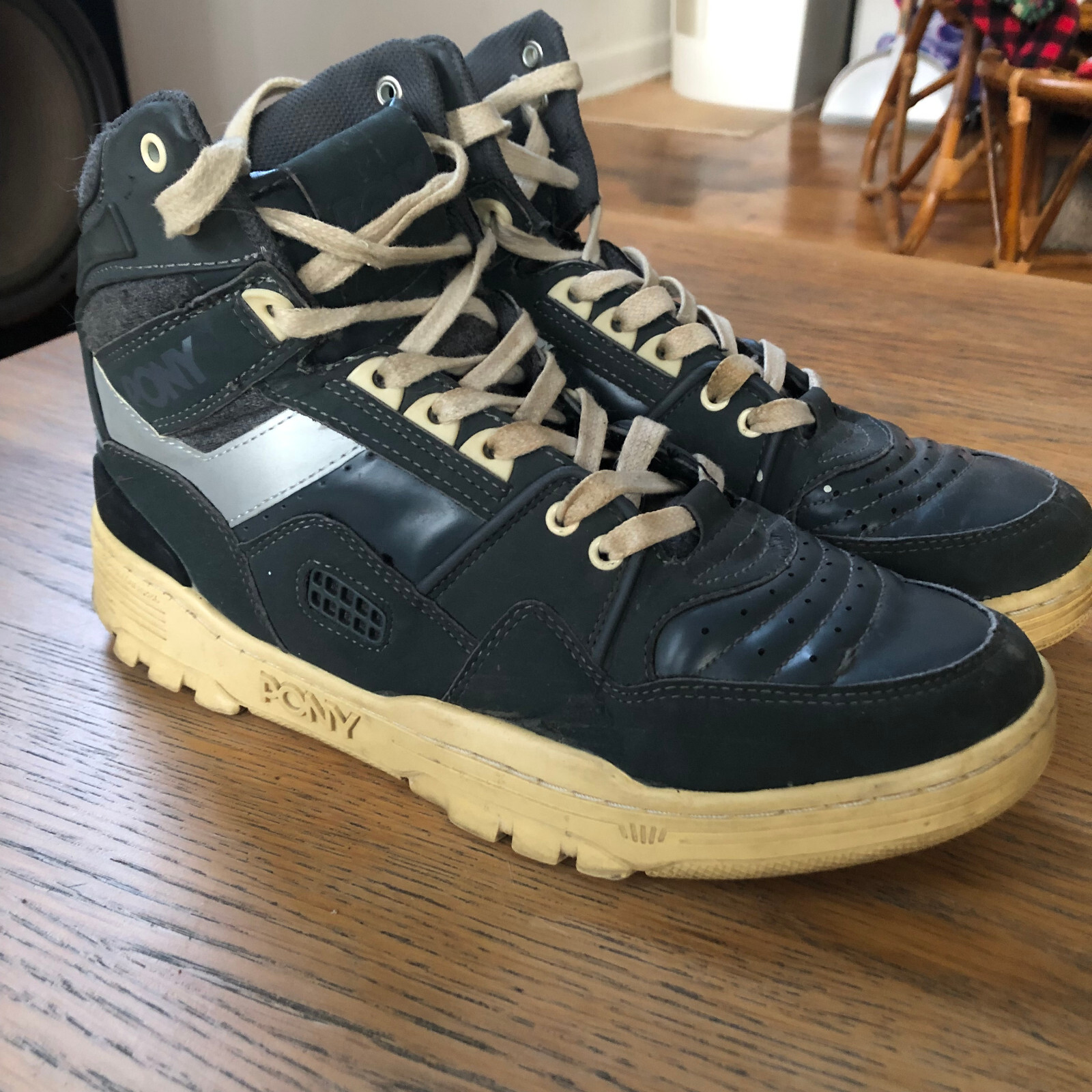 Sneakers alte Pony uomo 10 5 ottime condizioni hanno bisogno di una nuova casa!