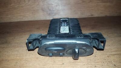 Commande De Phare Pour Rover 75 - Référence YWC106940 - Pièce D'occasion D'origine
