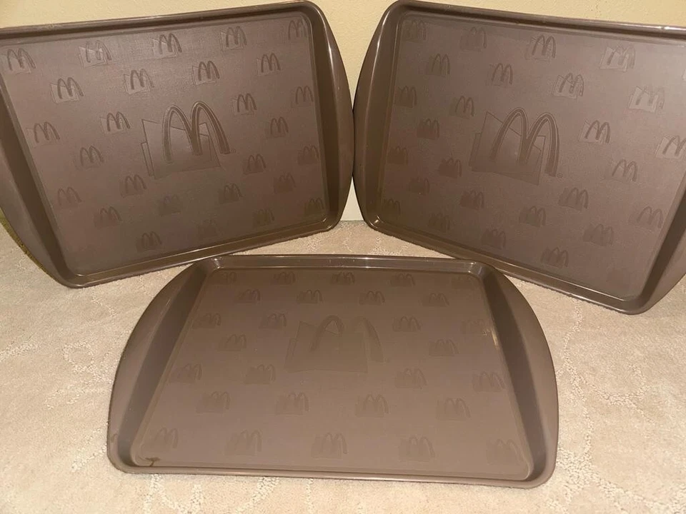 Bandeja para servir de plástico marrón McDonalds vintage NUEVA - se vende individualmente Foto 2 de 4