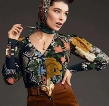 Cabi Style 3762 Snake Charmer Floral Semi Sheer Top Size Small