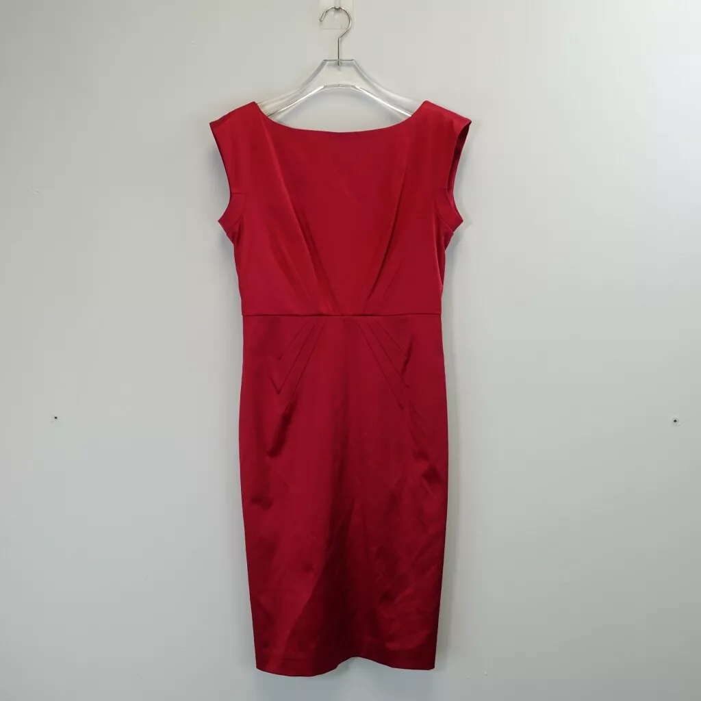 Calvin klein red store midi dress