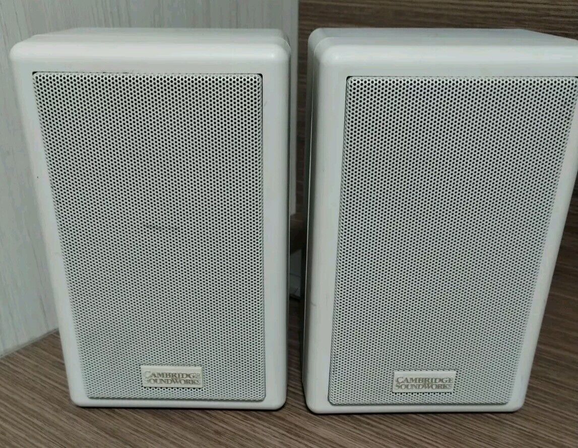 CAMBRIDGE Soundworks Ensemble 2-Way Bookshelf Speakers CAMBRIDGE Soundworks Ensemble 2-Way Bookshelf Speakers