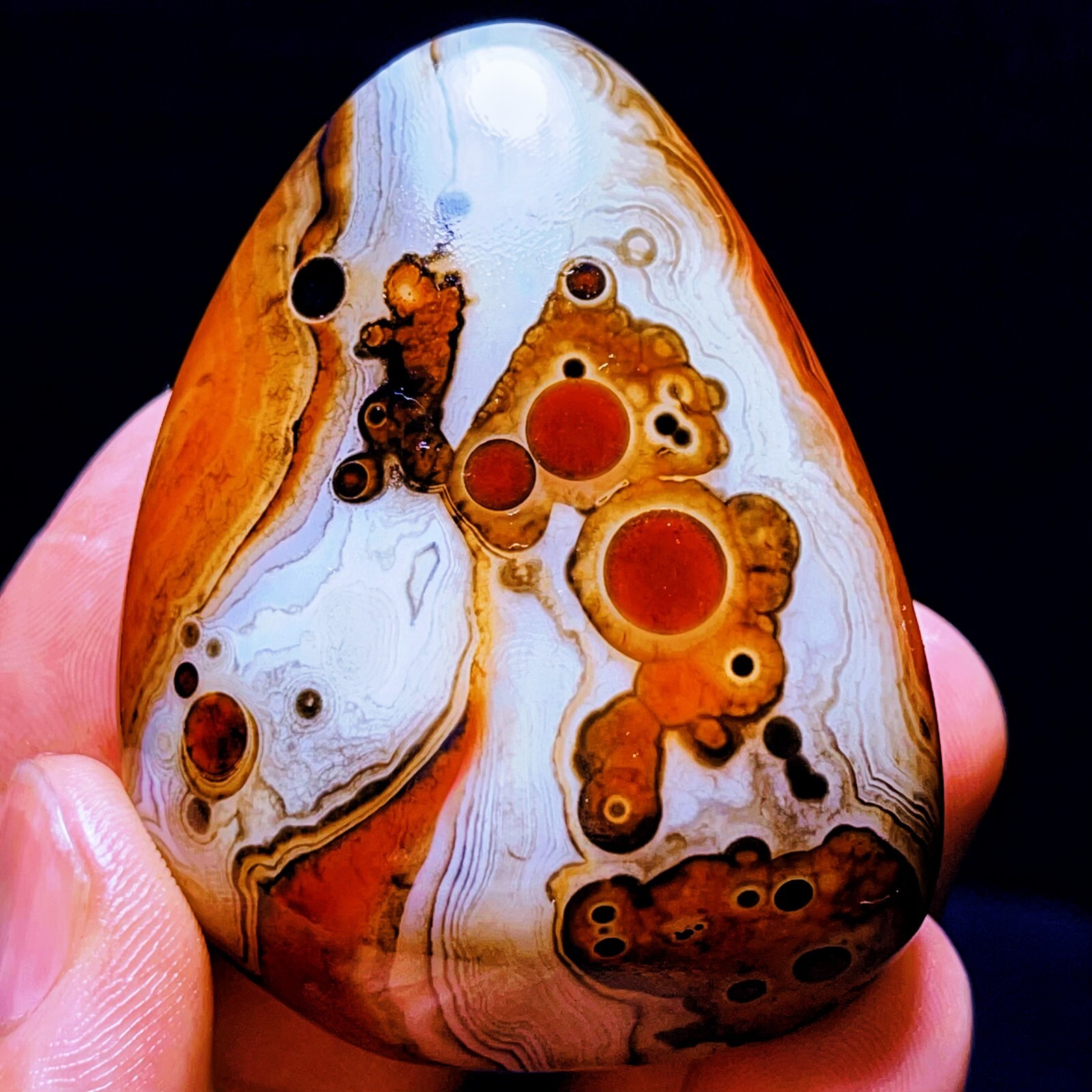 TOP 88G Natural Polished Silk Banded Agate Lace Agate Crystal Madagascar  L1592