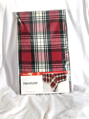 NEW! NICOLE'S KITCHEN Linen Tablecloth 60'' x 84'', Christmas Kilt Pattern