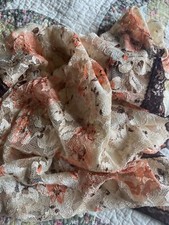 Lace mantilla with sewn in clip/shawl/scarf/chapel veil