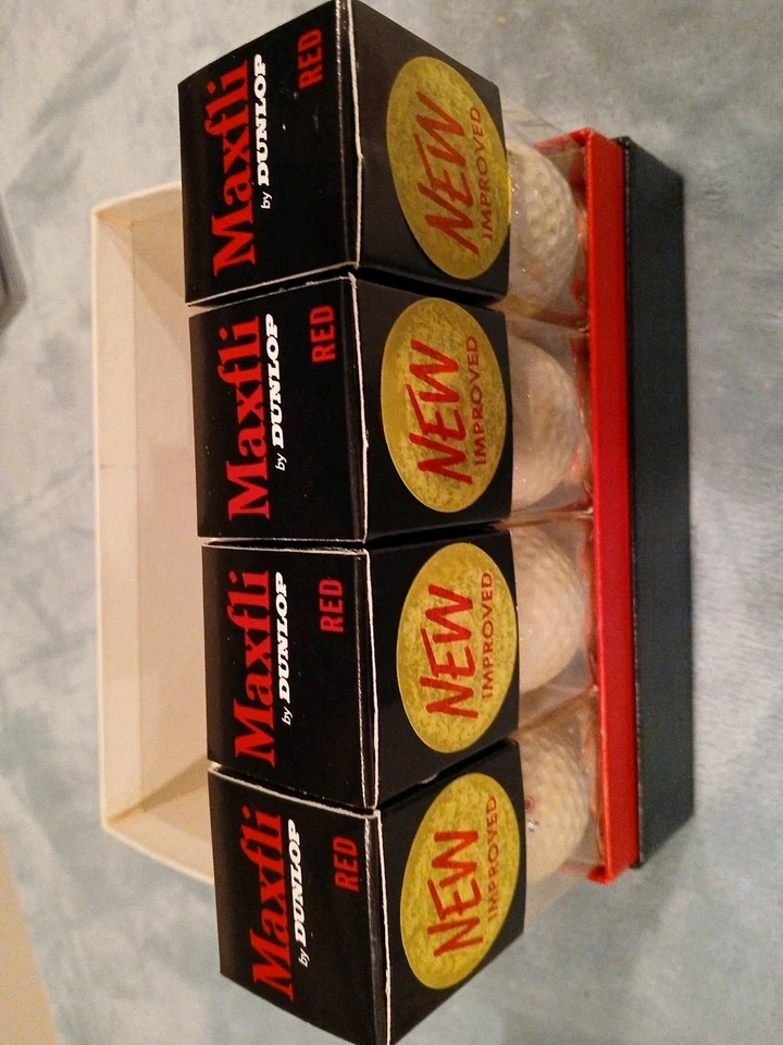 Vintage 1960s Dozen Maxfli Red Dot Golf Balls - Image 4 of 4
