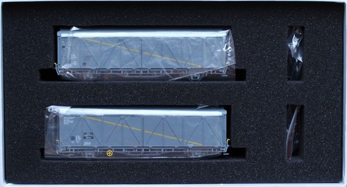 L.S. Models 30652 Set mit zwei gedeckten Güterwagen "EVS", Epoche IV | Zustand: Gebraucht