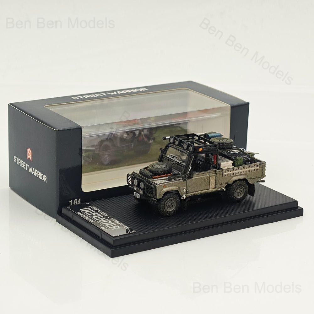 ミニカー STREET WARRIOR DEFENDER STREET WARRIOR 1:64 Defender Tomb Raider x Lan~over Limited