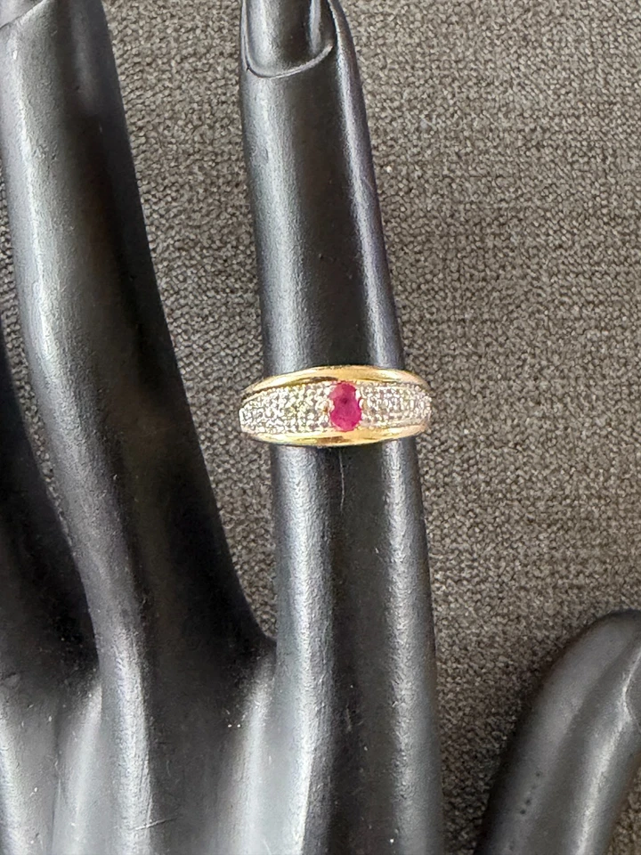 Bague en or jaune 18 carats -Rubis et diamants - Photo 3/4