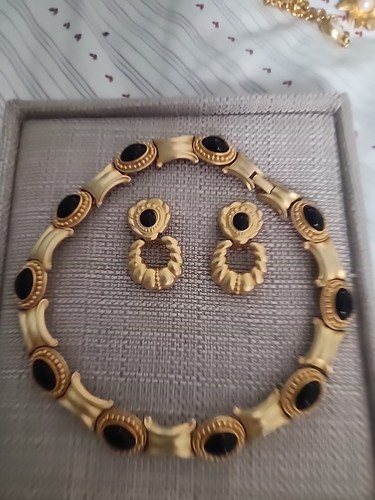 Vintage Statement Gold-Tone Black Oval Station Choker Necklace Earrings Set