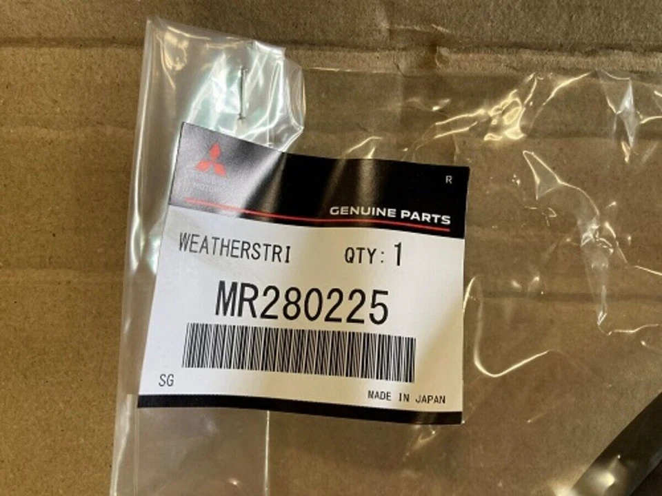 Mitsubishi Genuine New Mirage 97-02 HOOD-Rear Weatherstrip - Image 2 of 3