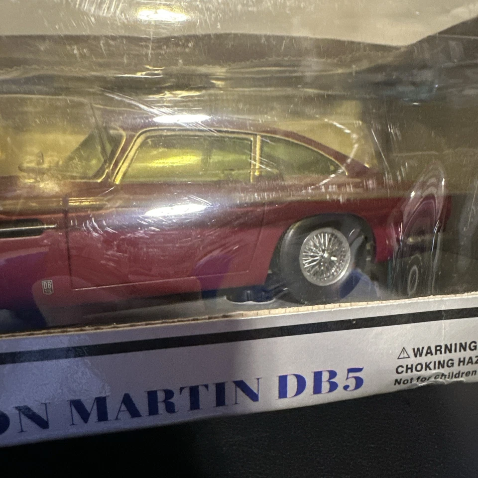 太阳星 1: 18 1963 年阿斯顿马丁 DB5 压铸勃艮第 1002 — 第 3/4 张图片