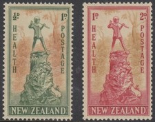 New Zealand 1945 Health set - Statue of Peter Pan  SG 665 - 666  unmounted mint 