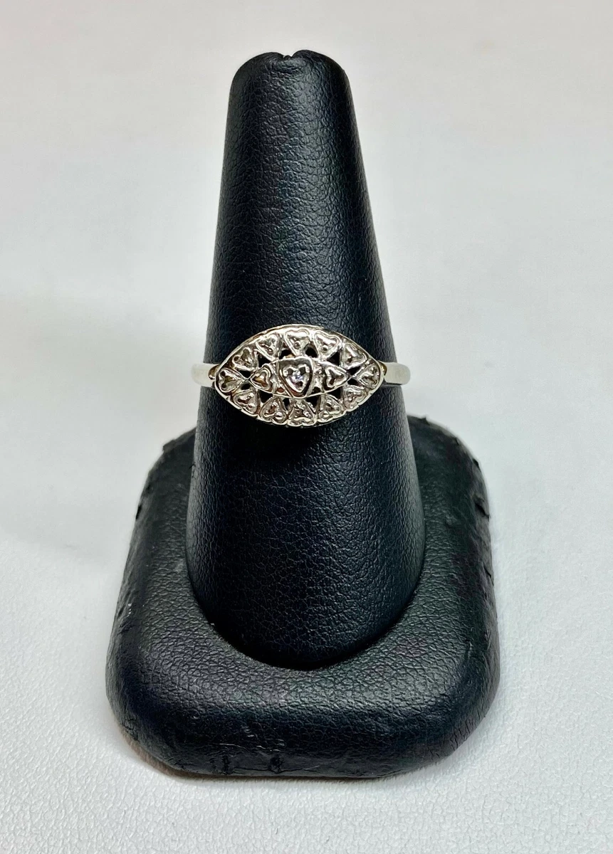 Vintage Eye Shape 10k White Gold Ring with Diamond