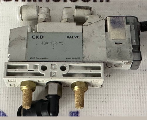 CKD 4GA110R-M5-3 Pilot Operated 5-Port Valve 4GA/4GB Series 0.2 ~ 0.7 MPa Japan - Picture 5 of 6
