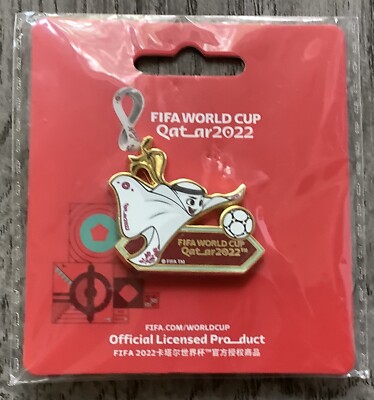 【新品、未使用】FIFAワールドカップ カタール2022 ライーブグッズ Official FIFA World Cup Qatar 2022 mascot La'eeb pin/Magnet