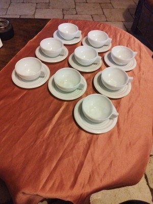 Set 9 Art Deco Kaffeetassen Opal weiß bläulich 