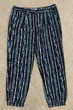 DKNYC Womens Size 12 Abstract Print Capri Pants