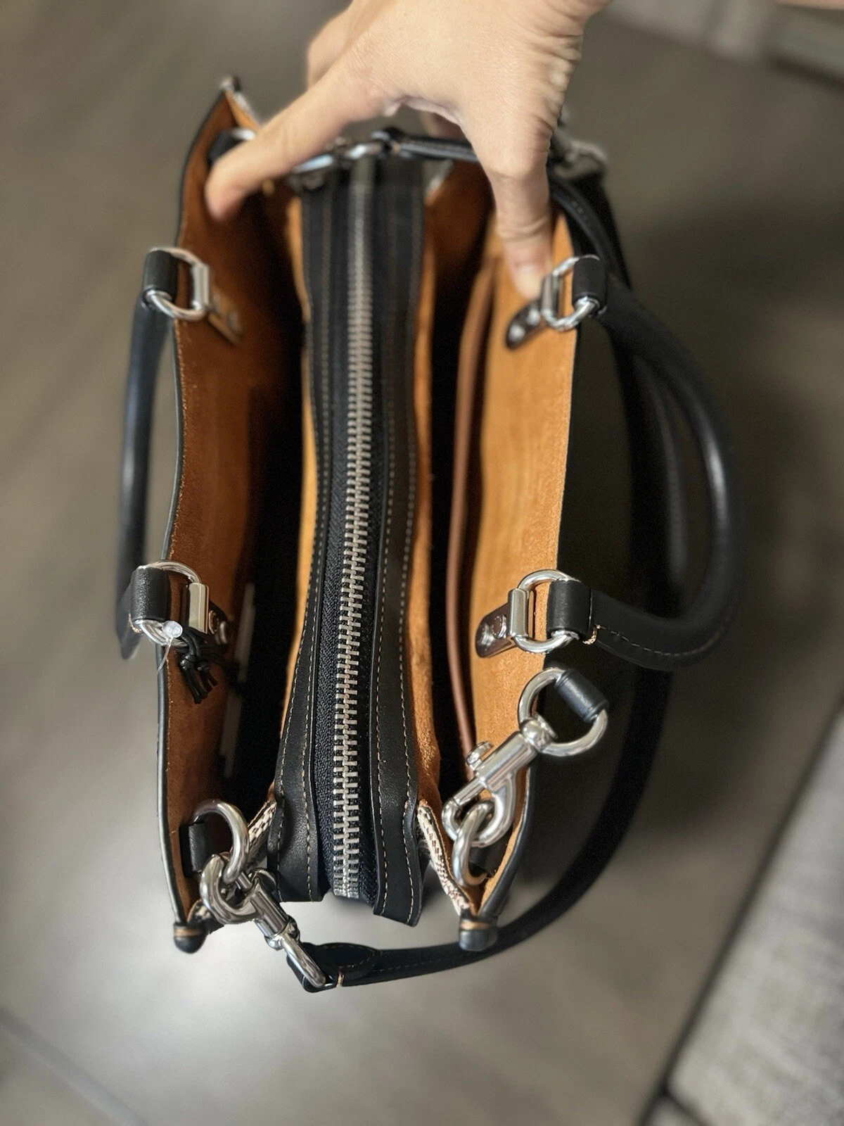 COACH Rogue Signature tessuto jacquard nero cacao CF592