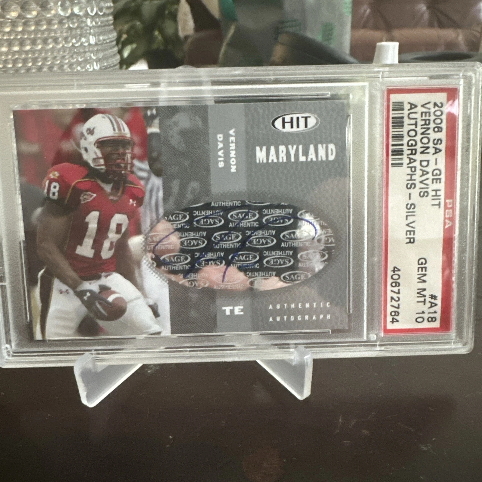 Vernon Davis SA-GE Hit Autographs #A18 Silver