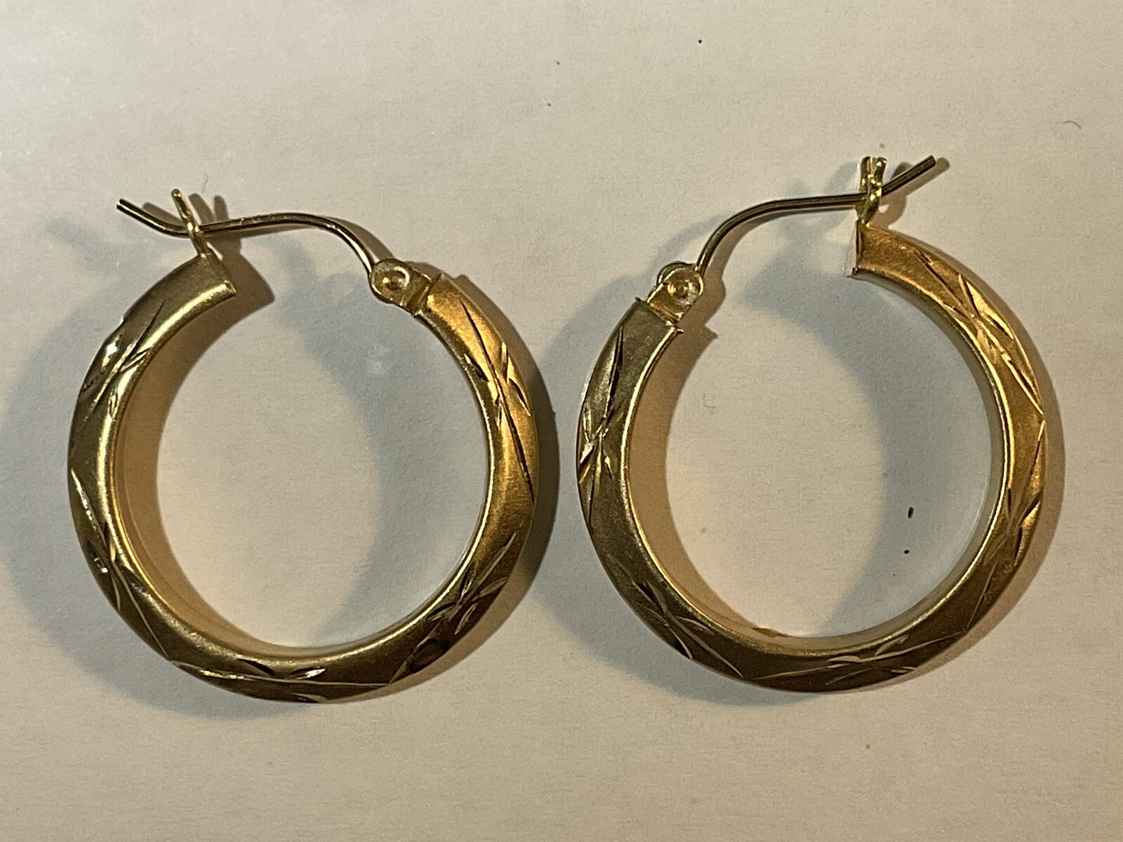 vintage 14k gold hoop earrings
