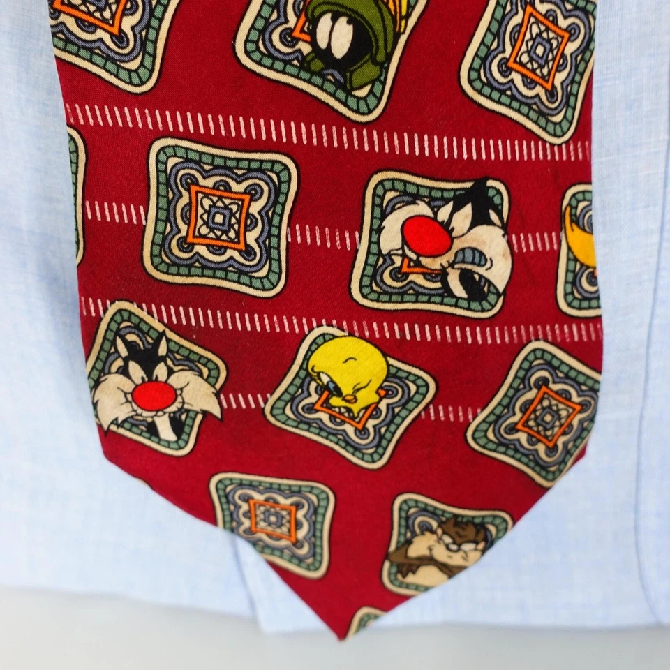 Vintage WARNER BROS Neck Tie Men Red Foulard Looney Tunes Taz Tweety Cartoon 90s - Image 2 of 4