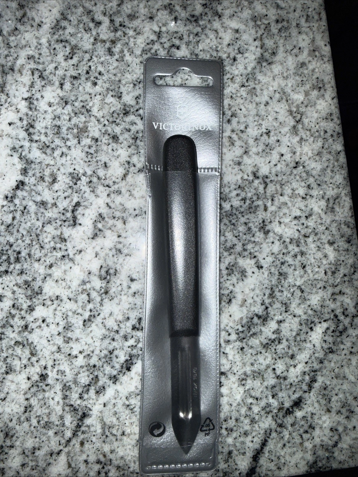 NEW Victorinox Potato Peeler, Vege Peeler, Double Edge, Swiss Made, Black
