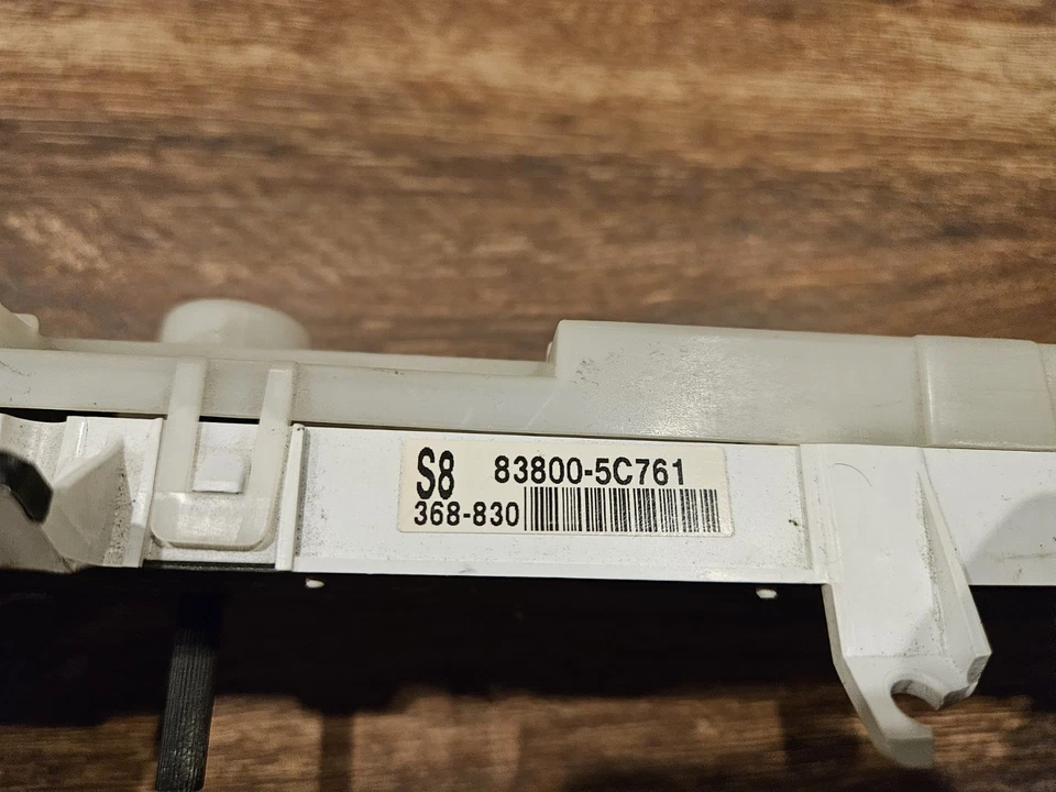 Приборный спидометр кластер Scion XB MT 2004-2006 годов выпуска от оригинального производителя 83800-5C761 - Изображение 3 из 4