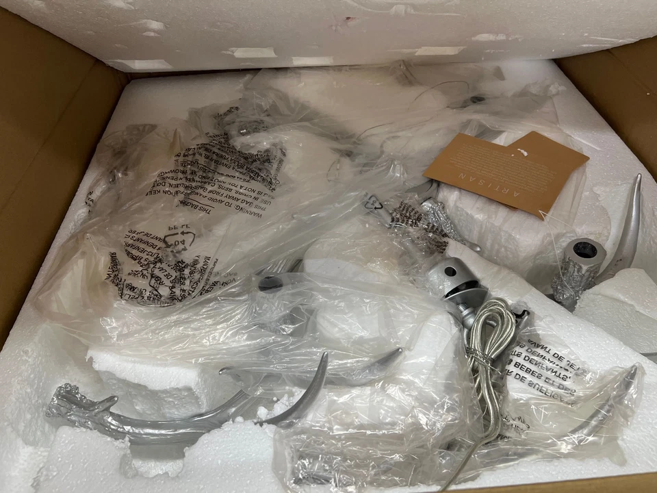 Jonathan JYL6301C Eldora 26 pulgadas Araña de plata con asta de resina ajustable de 4 luces Foto 2 de 2