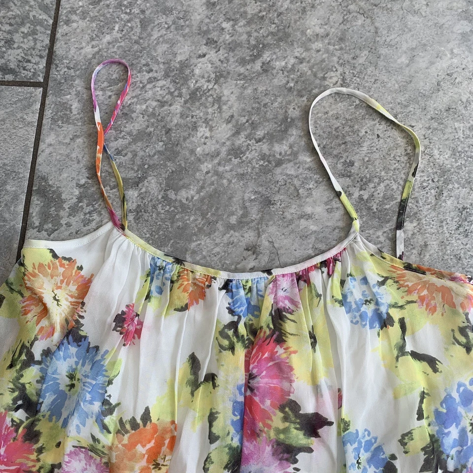 Be Blumarine Floral Espagueti Correa Cami Chaleco Prenda para el torso Crema Brillos 10  Foto 2 de 4
