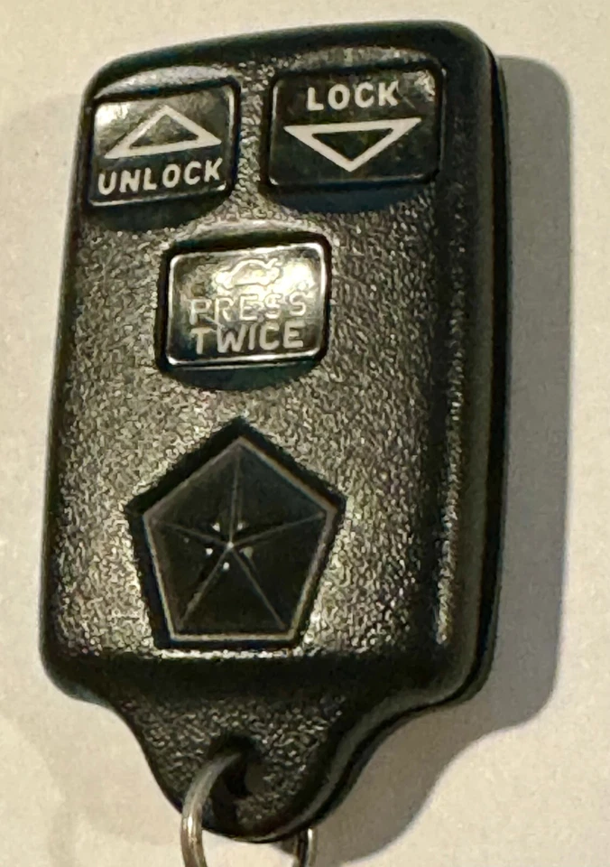 NUEVO OEM Mopar Entrada Sin Llave Control Remoto Coche Llavero 04759136AB Concorde LHS Intrepid 1997 Foto 4 de 4