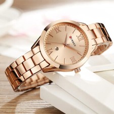Montre pour femmes, bracelet en acier créatif, horloge féminine de qualité.