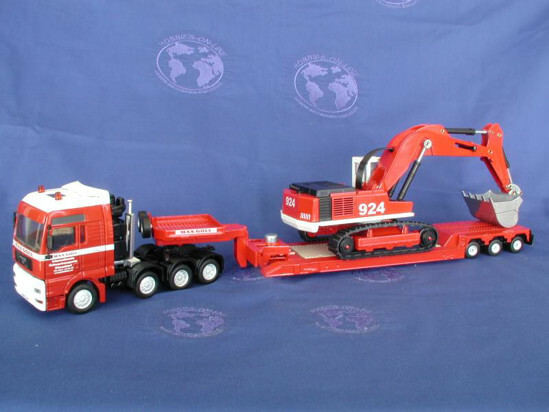 Siku 3930 MAN Heavy Haul Lowboy + Excavator MAX GOLL - W. Germany