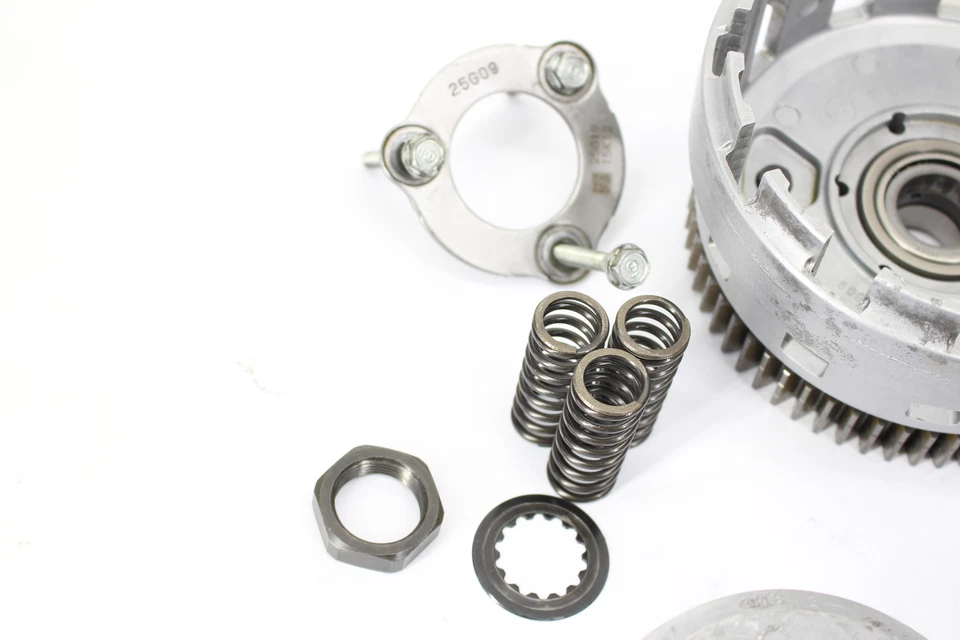 2016 DUCATI HYPERMOTARD 939 CLUTCH BASKET SET 19820441A - Изображение 2 из 4