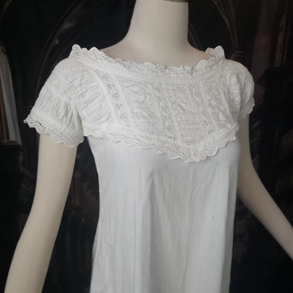Antiguo Camisón Victoriano Mediados de 1800 Chemise Bordado Volantes Slip Algodón Foto 2 de 4