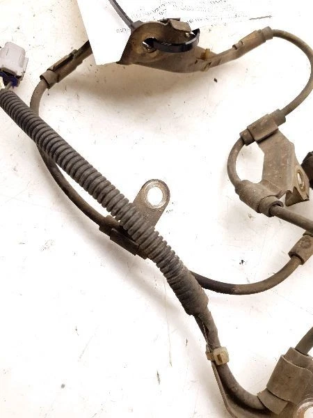 98-02 03 04 05 06 07 TOYOTA LAND CRUISER PASAJERO DELANTERO ABS CONJUNTO SENSOR Foto 3 de 4