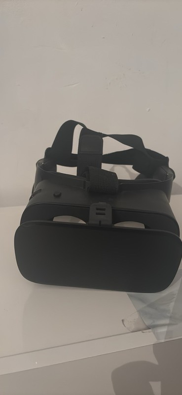 VR headset