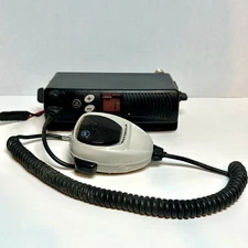 Motorola SM120 UHF Transceiver M34DGC20C2AA, Powers On And Transmits