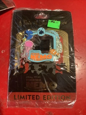 A PIECE OF DISNEY MOVIES PIN FINDING NEMO MARLIN DORY Nemo