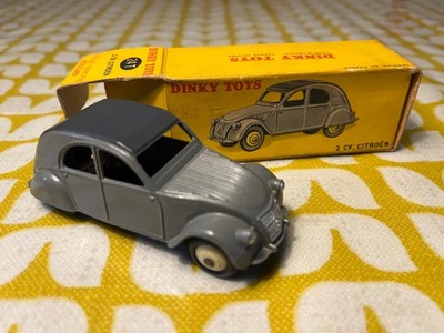 dinky France authentique ancien CITROEN 2CV 24T bon état