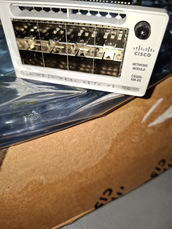 Cisco C9300-NM-8X  Catalyst 9300 8 x 10GE Network Module OPEN BOX