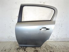 93189342 PORTA POSTERIORE SINISTRA OPEL CORSA 1.2 G 59KW 5M 5P (2010) RICAMBIO U