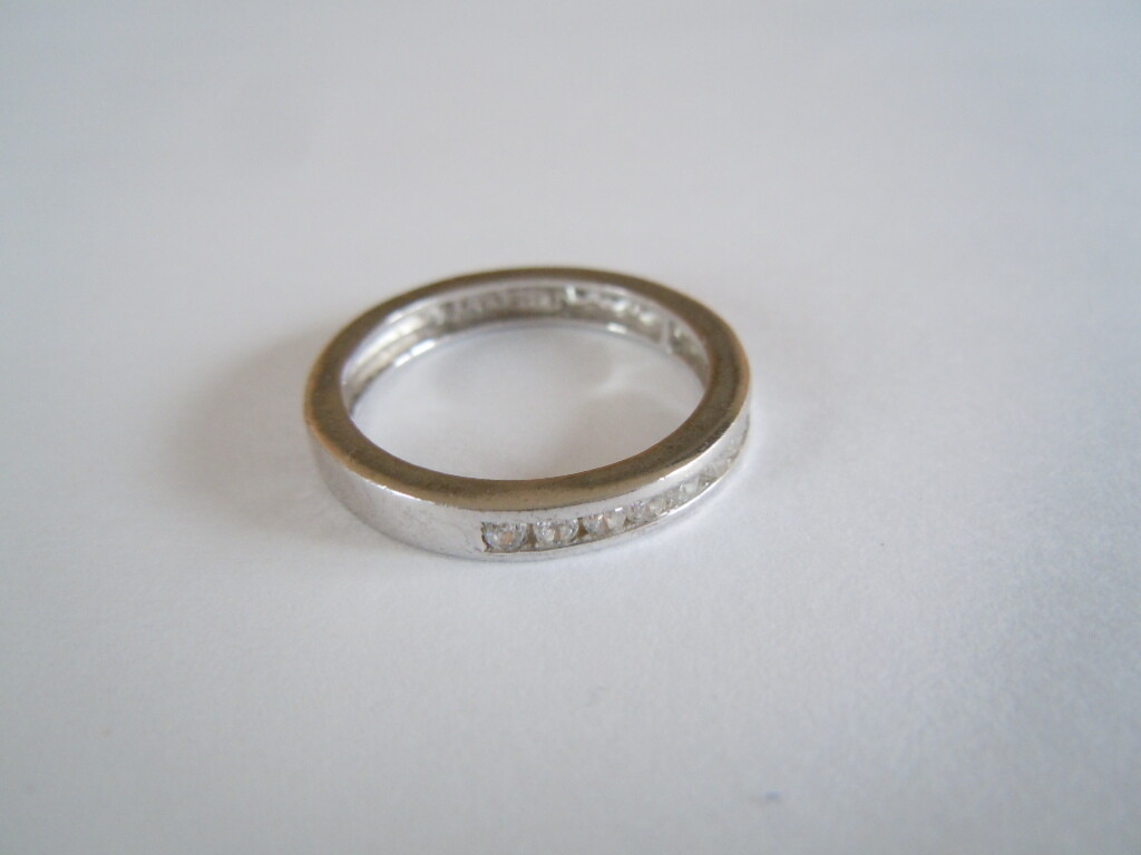 925 Silver Memory Ring Half Set with Clear Stones… - image 5