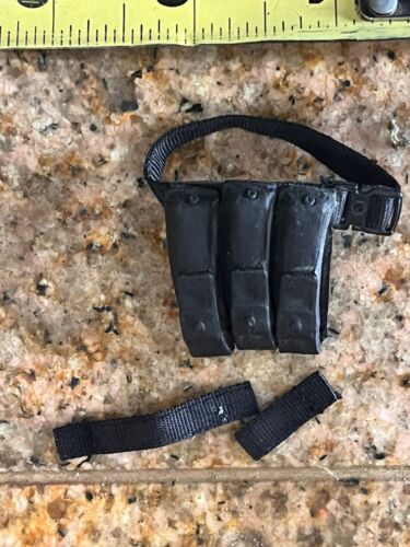 1/6 12"   scale gi joe  21st century navy seal mp5 ammo pouch - Picture 1 of 3