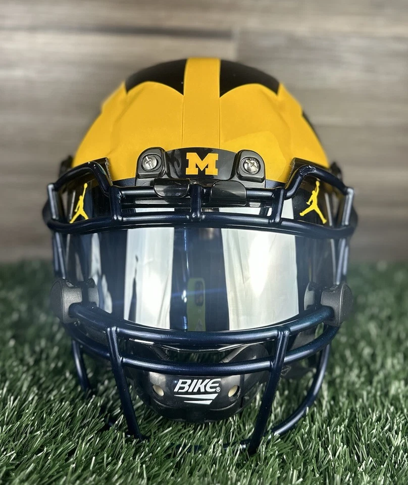 MICHIGAN WOLVERINES Schutt Full Size L Helmet National Champions - Image 3 of 4