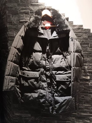 Wellensteyn Damenmantel Centurion Gr. XXL Schwarz Neuwertig Wintermantel Kapuze